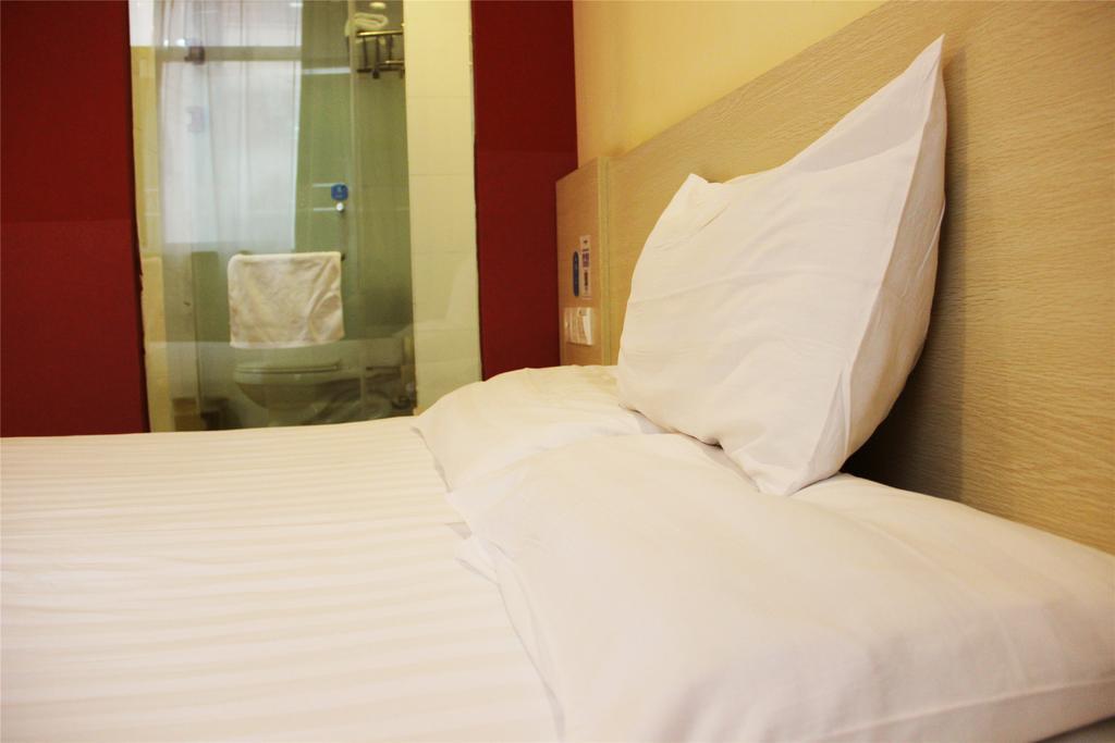 Hanting Hotel Shanghai Hongqiao Railway Station Huqingping Highway Eksteriør billede